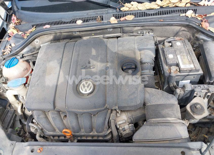 Photo 10 of 2012 Volkswagen Jetta 2.5L SE (VIN 3VWDX7AJ8CM308755)