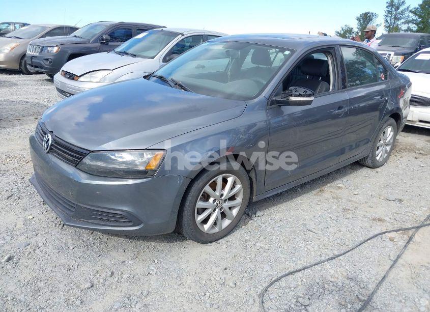 Photo 2 of 2012 Volkswagen Jetta 2.5L SE (VIN 3VWDX7AJ8CM308755)