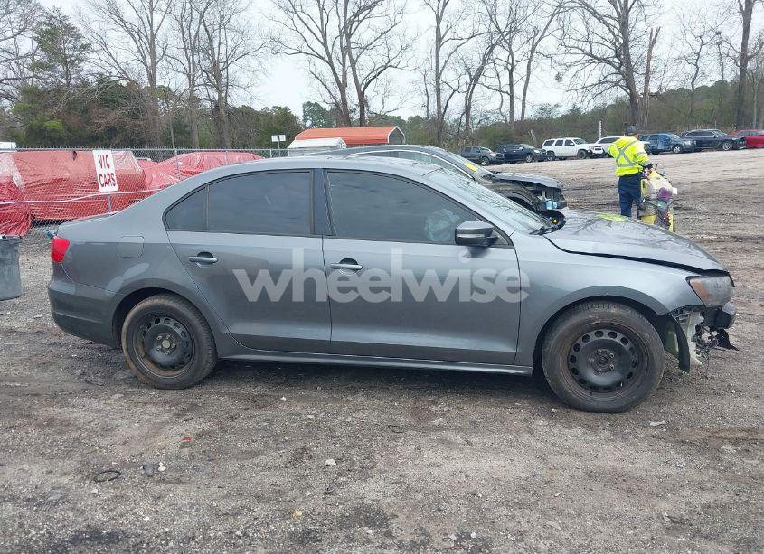 Photo 14 of 2012 Volkswagen Jetta 2.5L SE (VIN 3VWDX7AJ8CM348852)