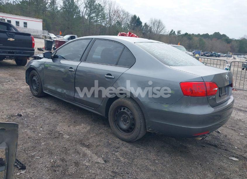 Photo 3 of 2012 Volkswagen Jetta 2.5L SE (VIN 3VWDX7AJ8CM348852)