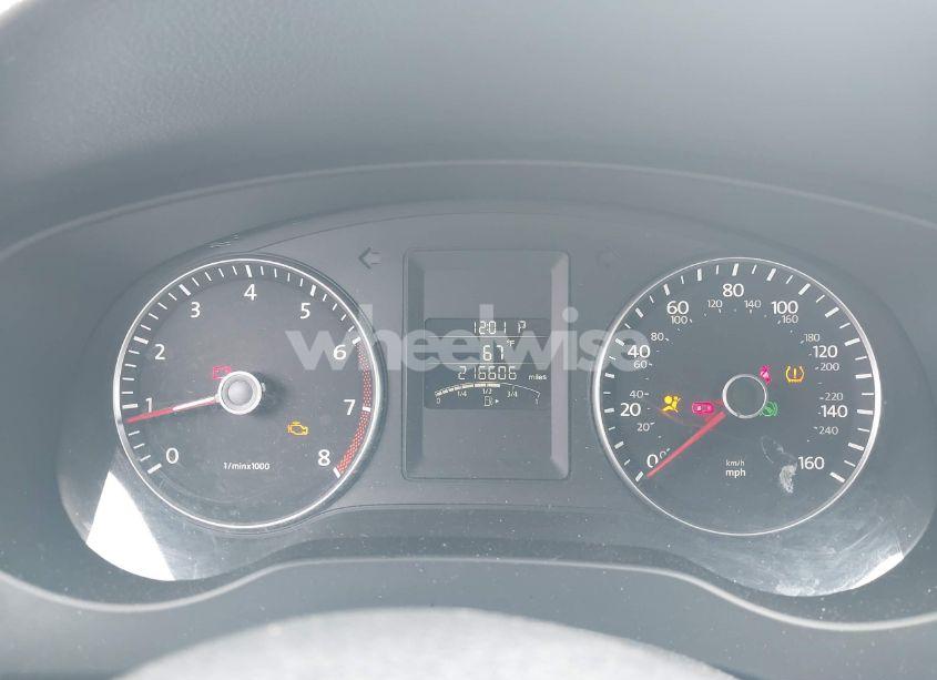 Photo 7 of 2012 Volkswagen Jetta 2.5L SE (VIN 3VWDX7AJ8CM348852)