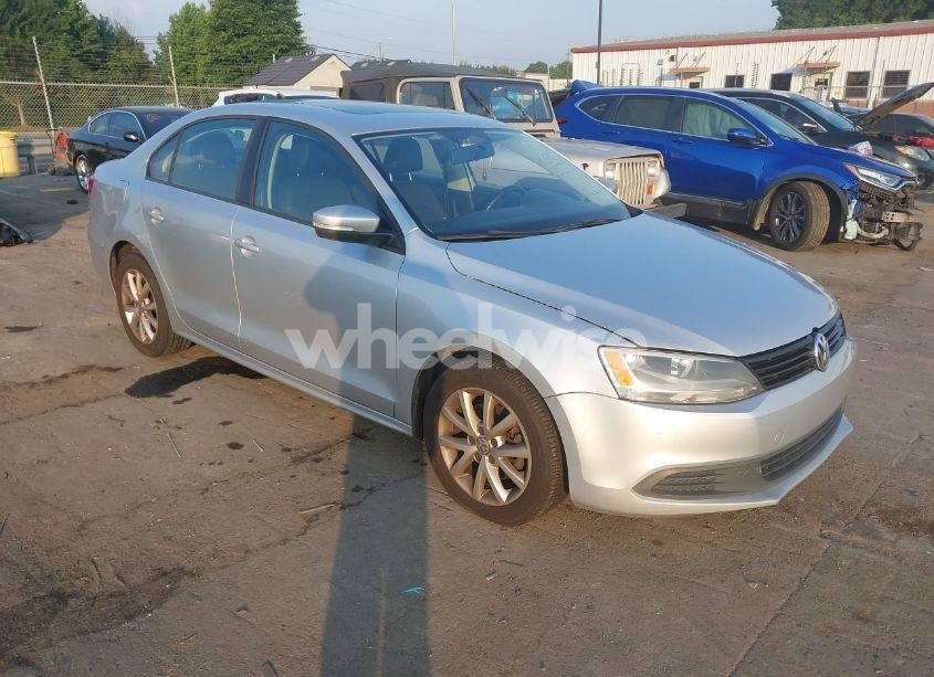 2012 Volkswagen Jetta SE W/CONVENIENCE SUNROOF (VIN 3VWDX7AJ8CM381611) main photo