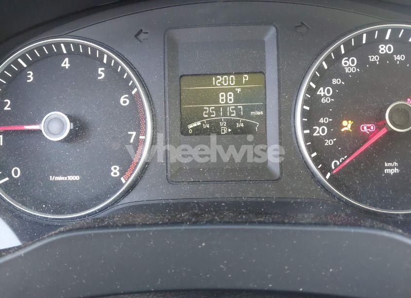 Photo 7 of 2012 Volkswagen Jetta SE W/CONVENIENCE SUNROOF (VIN 3VWDX7AJ8CM381611)