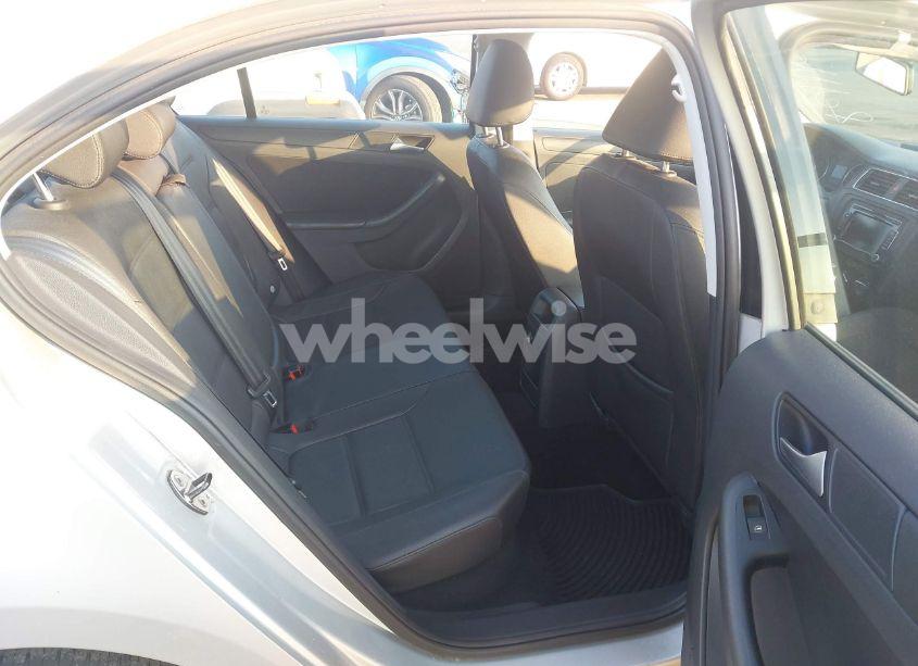 Photo 8 of 2012 Volkswagen Jetta SE W/CONVENIENCE SUNROOF (VIN 3VWDX7AJ8CM381611)