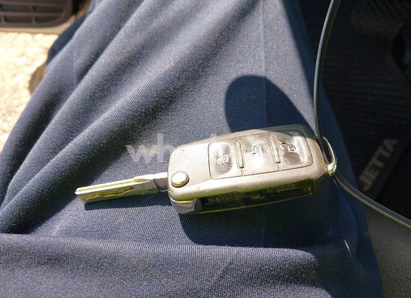 Photo 11 of 2012 Volkswagen Jetta 2.5L SE (VIN 3VWDX7AJ8CM389157)