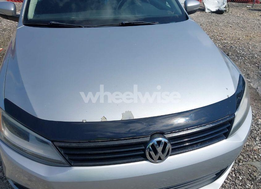 Photo 6 of 2012 Volkswagen Jetta 2.5L SE (VIN 3VWDX7AJ8CM389157)