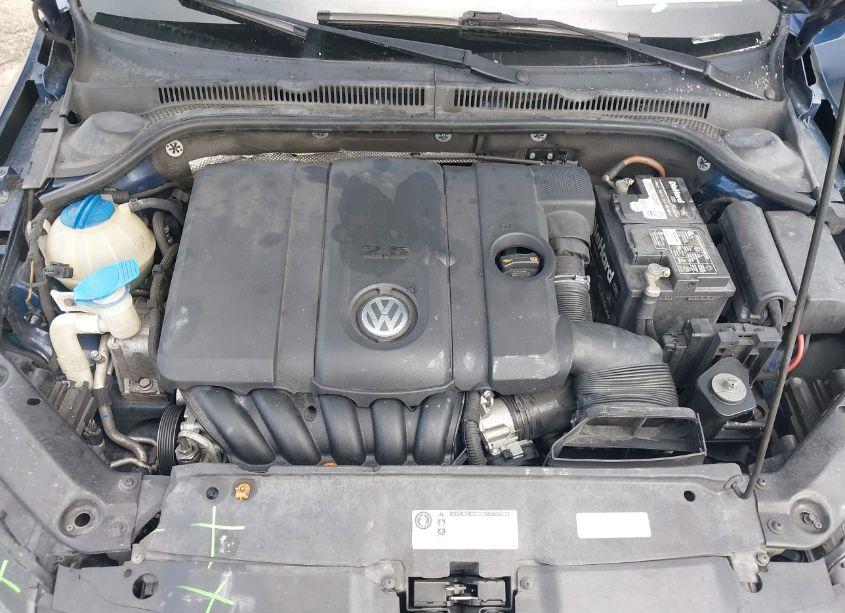 Photo 10 of 2013 Volkswagen Jetta 2.5L SE (VIN 3VWDX7AJ8DM214926)
