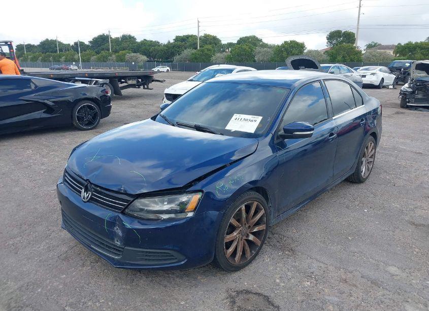 Photo 6 of 2013 Volkswagen Jetta 2.5L SE (VIN 3VWDX7AJ8DM214926)