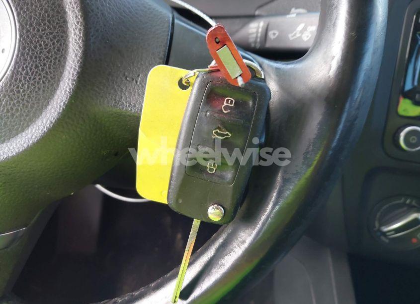 Photo 11 of 2013 Volkswagen Jetta 2.5L SE (VIN 3VWDX7AJ8DM215350)