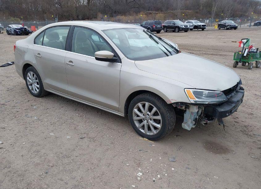 2013 Volkswagen Jetta 2.5L SE (VIN 3VWDX7AJ8DM295412) main photo