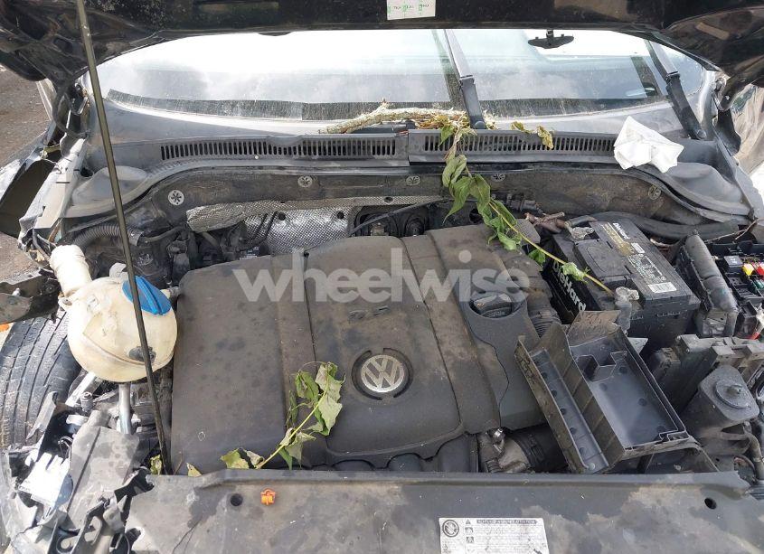 Photo 10 of 2011 Volkswagen Jetta 2.5L SE (VIN 3VWDX7AJ9BM399470)