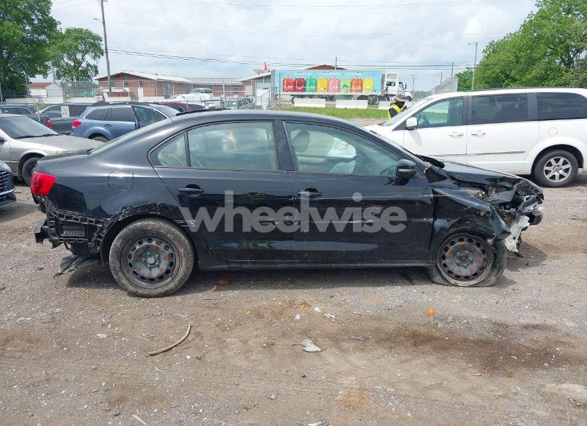 Photo 12 of 2011 Volkswagen Jetta 2.5L SE (VIN 3VWDX7AJ9BM399470)