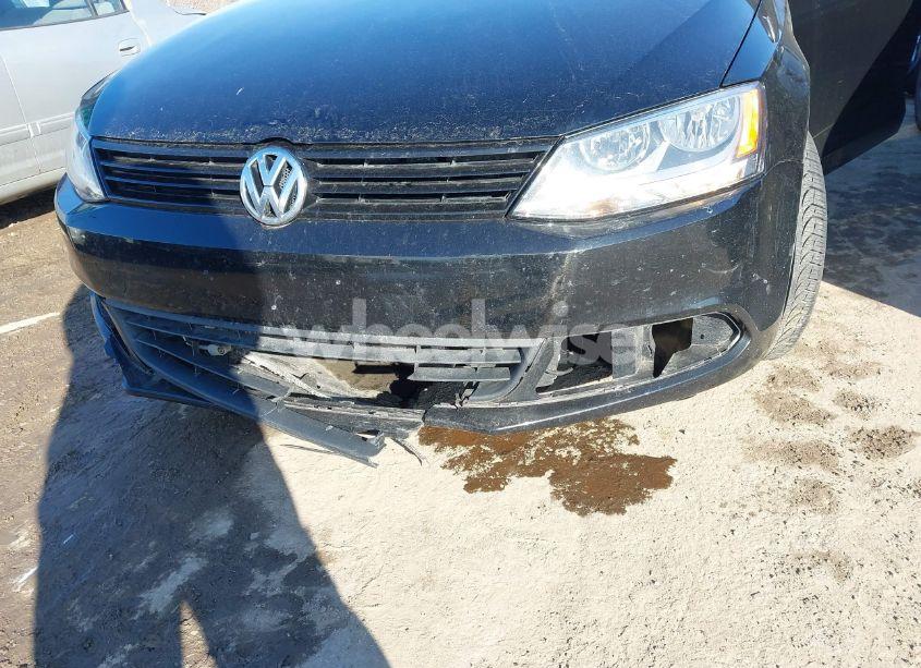 Photo 6 of 2012 Volkswagen Jetta 2.5L SE (VIN 3VWDX7AJ9CM367555)