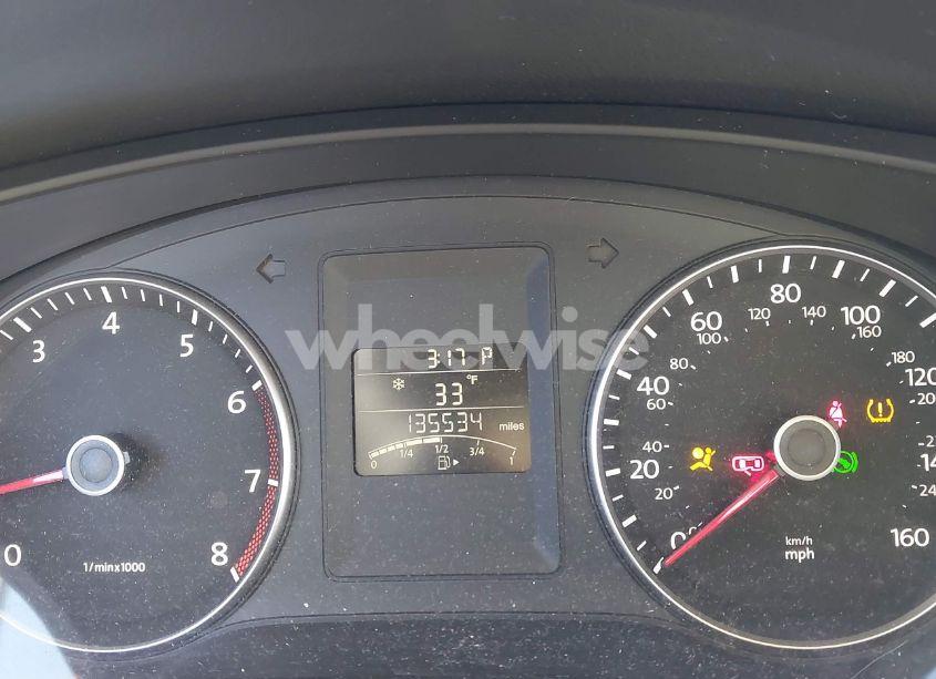 Photo 7 of 2012 Volkswagen Jetta 2.5L SE (VIN 3VWDX7AJ9CM367555)