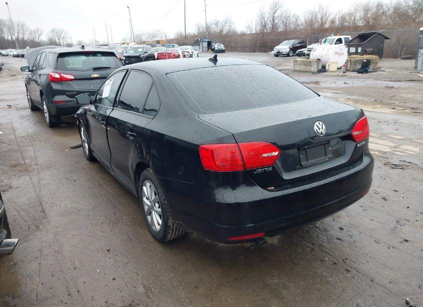 Photo 3 of 2012 Volkswagen Jetta 2.5L SE (VIN 3VWDX7AJ9CM398319)