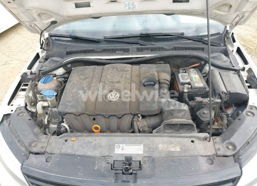 Photo 10 of 2012 Volkswagen Jetta 2.5L SE (VIN 3VWDX7AJ9CM458423)