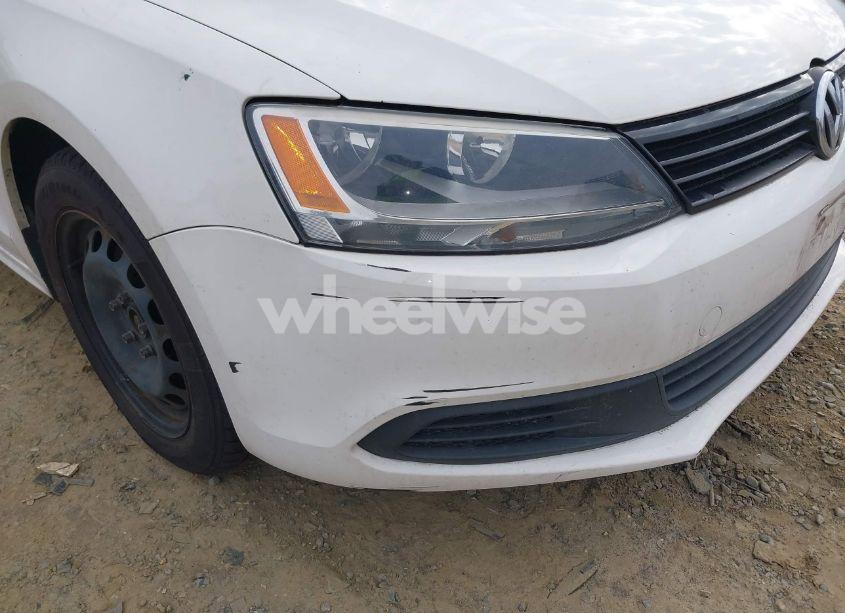 Photo 6 of 2012 Volkswagen Jetta 2.5L SE (VIN 3VWDX7AJ9CM458423)
