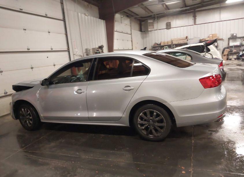 Photo 14 of 2013 Volkswagen Jetta 2.5L SE (VIN 3VWDX7AJ9DM410163)