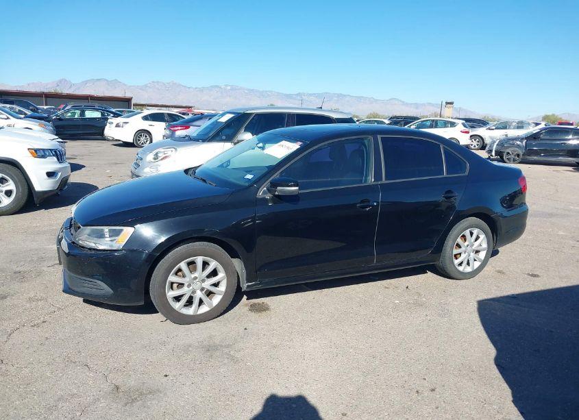 Photo 15 of 2011 Volkswagen Jetta 2.5L SE (VIN 3VWDX7AJXBM006401)