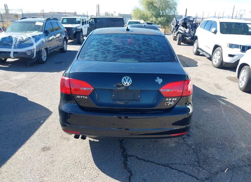 Photo 17 of 2011 Volkswagen Jetta 2.5L SE (VIN 3VWDX7AJXBM006401)