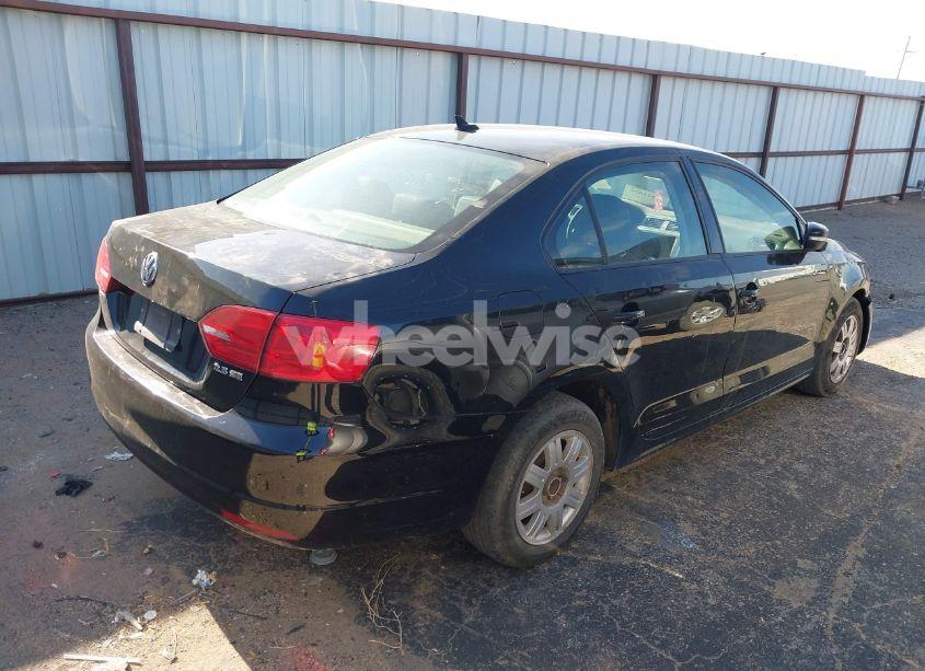 Photo 4 of 2011 Volkswagen Jetta 2.5L SE (VIN 3VWDX7AJXBM314944)