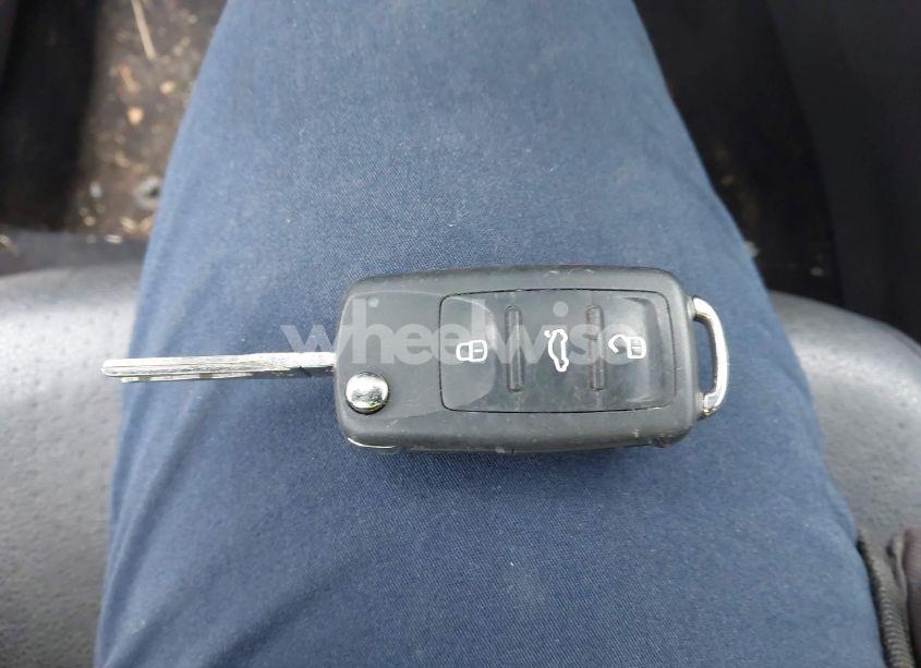 Photo 11 of 2011 Volkswagen Jetta 2.5L SE (VIN 3VWDX7AJXBM337267)