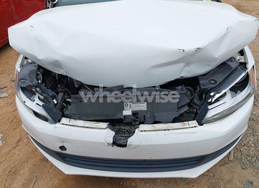 Photo 14 of 2011 Volkswagen Jetta 2.5L SE (VIN 3VWDX7AJXBM337267)