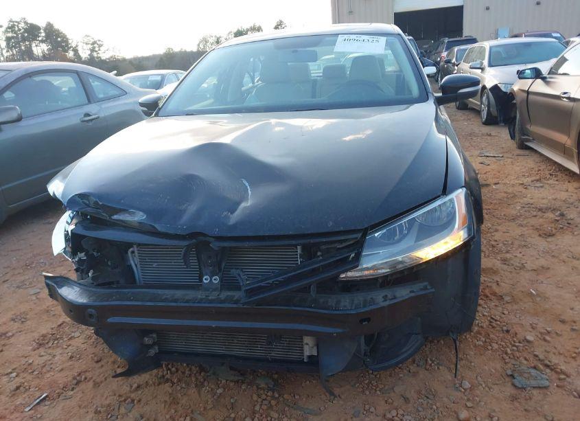 Photo 12 of 2011 Volkswagen Jetta 2.5L SE (VIN 3VWDX7AJXBM341271)