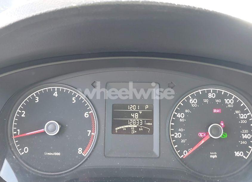 Photo 7 of 2011 Volkswagen Jetta 2.5L SE (VIN 3VWDX7AJXBM348124)