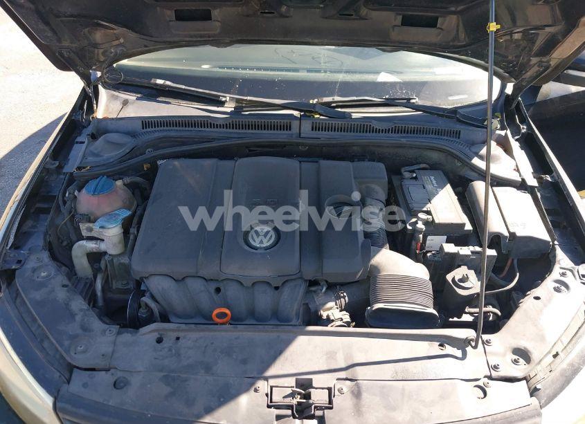 Photo 10 of 2012 Volkswagen Jetta 2.5L SE (VIN 3VWDX7AJXCM013866)