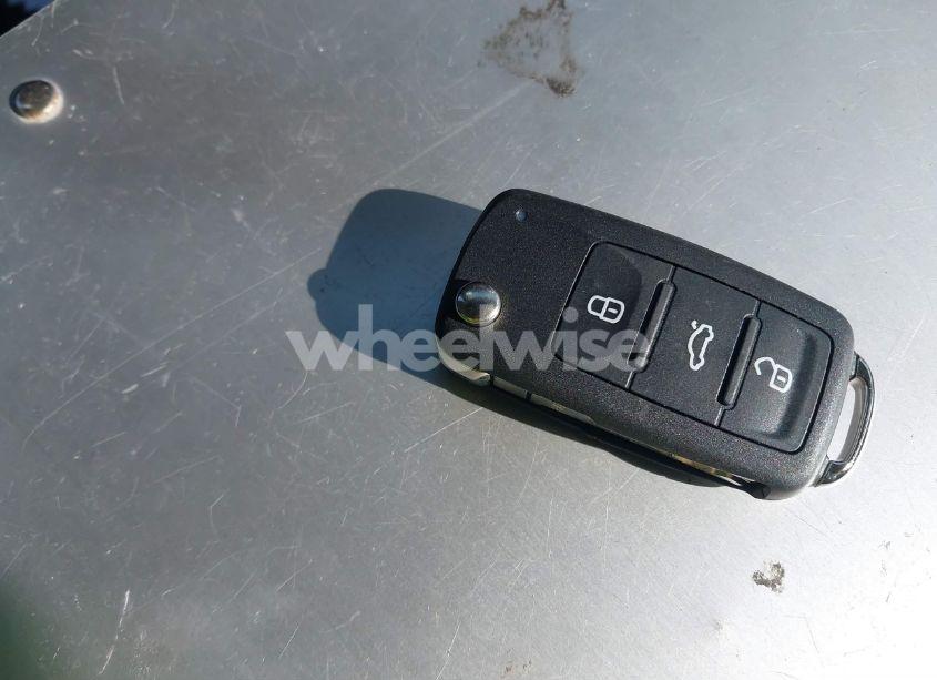 Photo 11 of 2012 Volkswagen Jetta 2.5L SE (VIN 3VWDX7AJXCM013866)