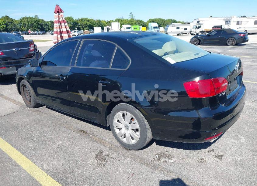 Photo 3 of 2012 Volkswagen Jetta 2.5L SE (VIN 3VWDX7AJXCM013866)