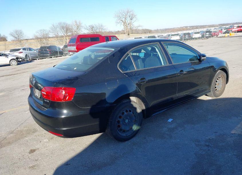 Photo 4 of 2012 Volkswagen Jetta 2.5L SE (VIN 3VWDX7AJXCM309969)