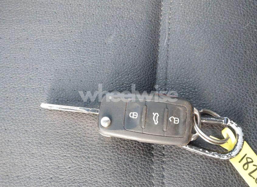 Photo 11 of 2012 Volkswagen Jetta 2.5L SE (VIN 3VWDX7AJXCM358671)