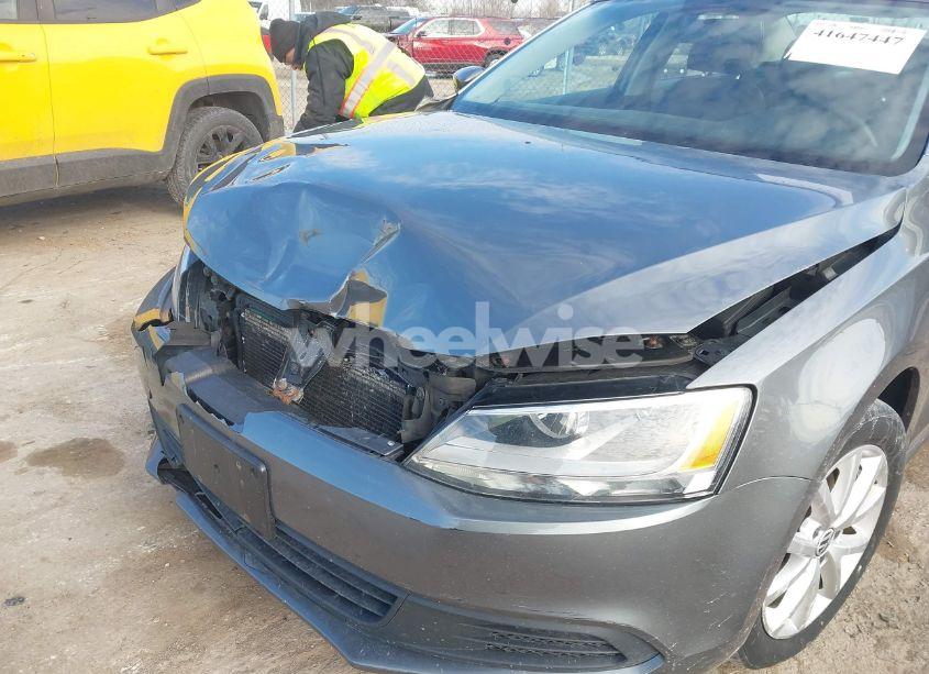 Photo 6 of 2012 Volkswagen Jetta 2.5L SE (VIN 3VWDX7AJXCM358671)