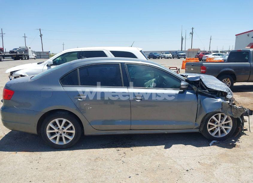 Photo 13 of 2012 Volkswagen Jetta 2.5L SE (VIN 3VWDX7AJXCM411370)