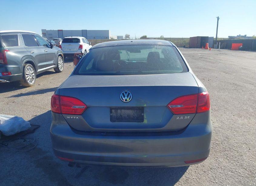 Photo 17 of 2013 Volkswagen Jetta 2.5L SE (VIN 3VWDX7AJXDM311402)