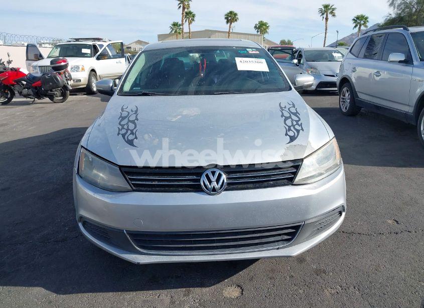 Photo 6 of 2013 Volkswagen Jetta 2.5L SE (VIN 3VWDX7AJXDM362477)