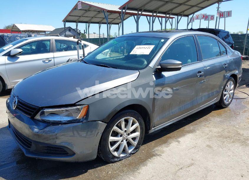 Photo 6 of 2011 Volkswagen Jetta 2.5L SE (VIN 3VWDZ7AJ0BM306023)