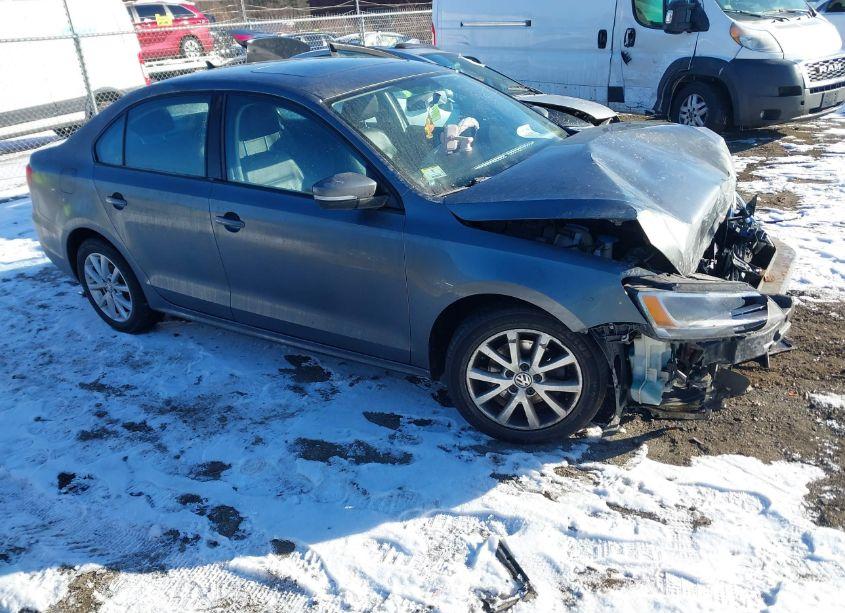 Photo 13 of 2011 Volkswagen Jetta 2.5L SE (VIN 3VWDZ7AJ1BM039653)