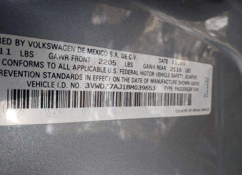 Photo 9 of 2011 Volkswagen Jetta 2.5L SE (VIN 3VWDZ7AJ1BM039653)