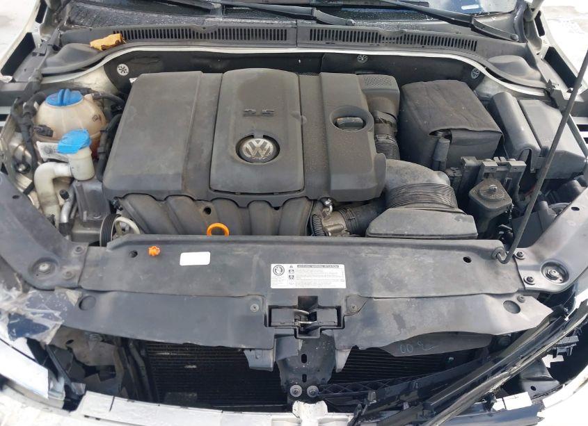 Photo 10 of 2011 Volkswagen Jetta 2.5L SE (VIN 3VWDZ7AJ1BM355473)