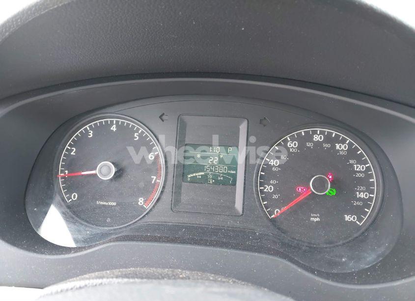 Photo 12 of 2011 Volkswagen Jetta 2.5L SE (VIN 3VWDZ7AJ1BM365467)