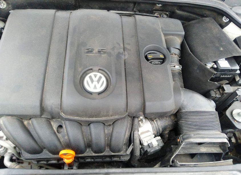 Photo 10 of 2011 Volkswagen Jetta 2.5L SE (VIN 3VWDZ7AJ2BM301387)