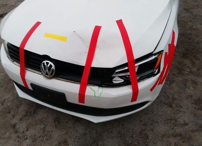 Photo 6 of 2011 Volkswagen Jetta 2.5L SE (VIN 3VWDZ7AJ2BM301387)