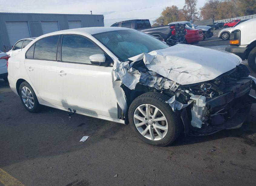 2011 Volkswagen Jetta 2.5L SE (VIN 3VWDZ7AJ2BM315340) main photo