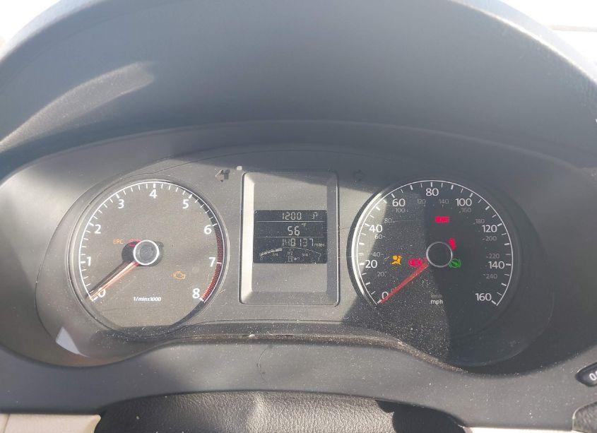 Photo 7 of 2011 Volkswagen Jetta 2.5L SE (VIN 3VWDZ7AJ2BM315340)