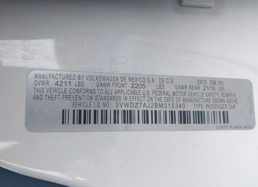 Photo 9 of 2011 Volkswagen Jetta 2.5L SE (VIN 3VWDZ7AJ2BM315340)