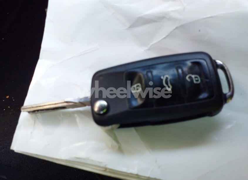 Photo 11 of 2011 Volkswagen Jetta 2.5L SE (VIN 3VWDZ7AJ2BM330064)