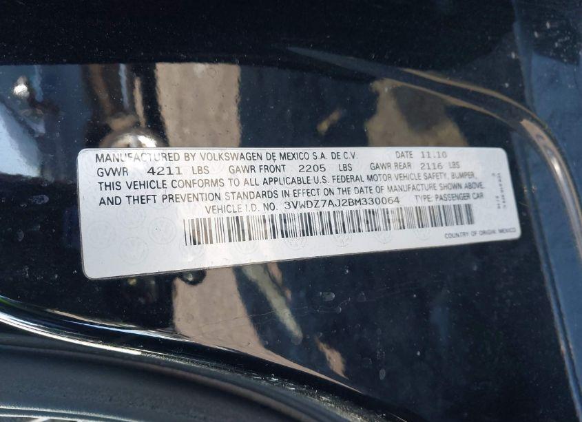 Photo 9 of 2011 Volkswagen Jetta 2.5L SE (VIN 3VWDZ7AJ2BM330064)